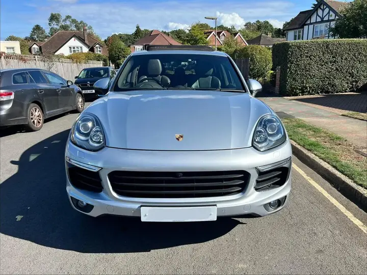Porsche Cayenne 2017 photo 2