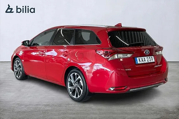 Toyota Auris 2015 photo 3
