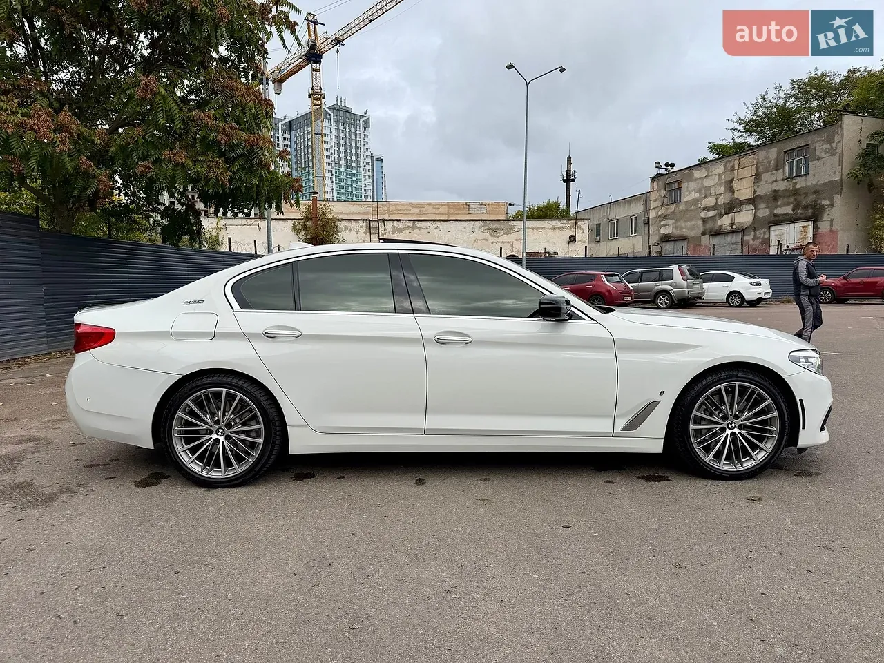 BMW 5 Series 2017 photo 3