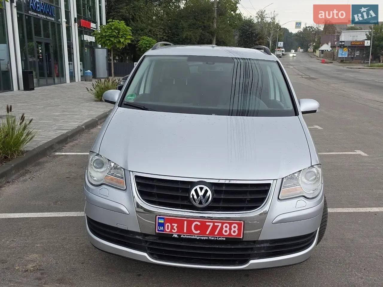 Volkswagen Touran 2009 photo 4