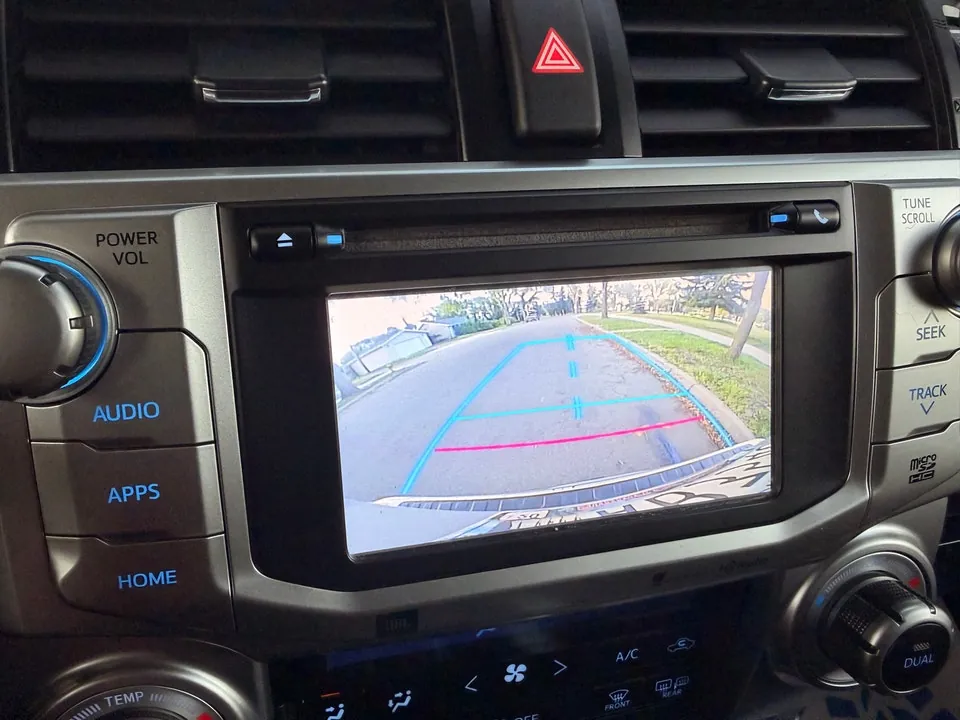 Toyota 4Runner 2015 photo 3