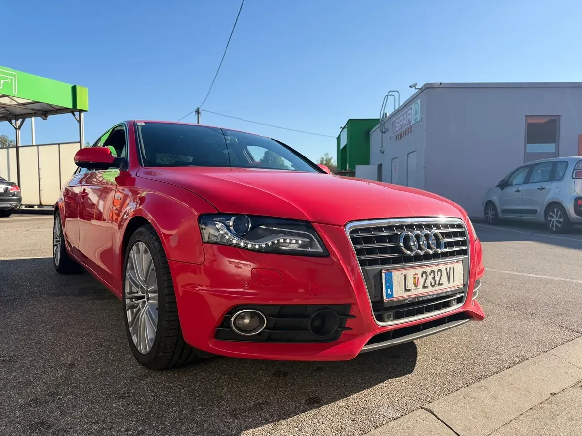 Audi A4 2009 photo 2
