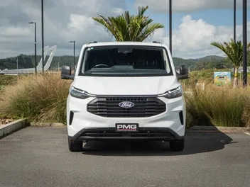 Ford Transit 2026 photo 5