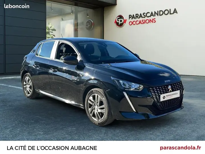 Peugeot 208 2022 photo 3