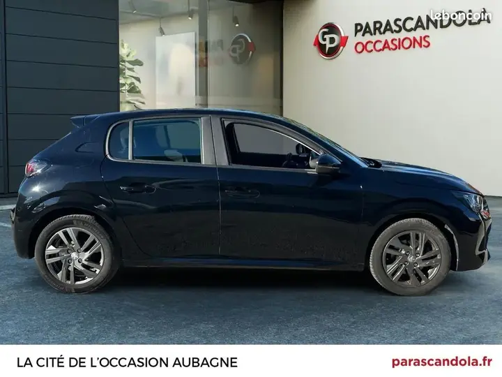 Peugeot 208 2022 photo 4