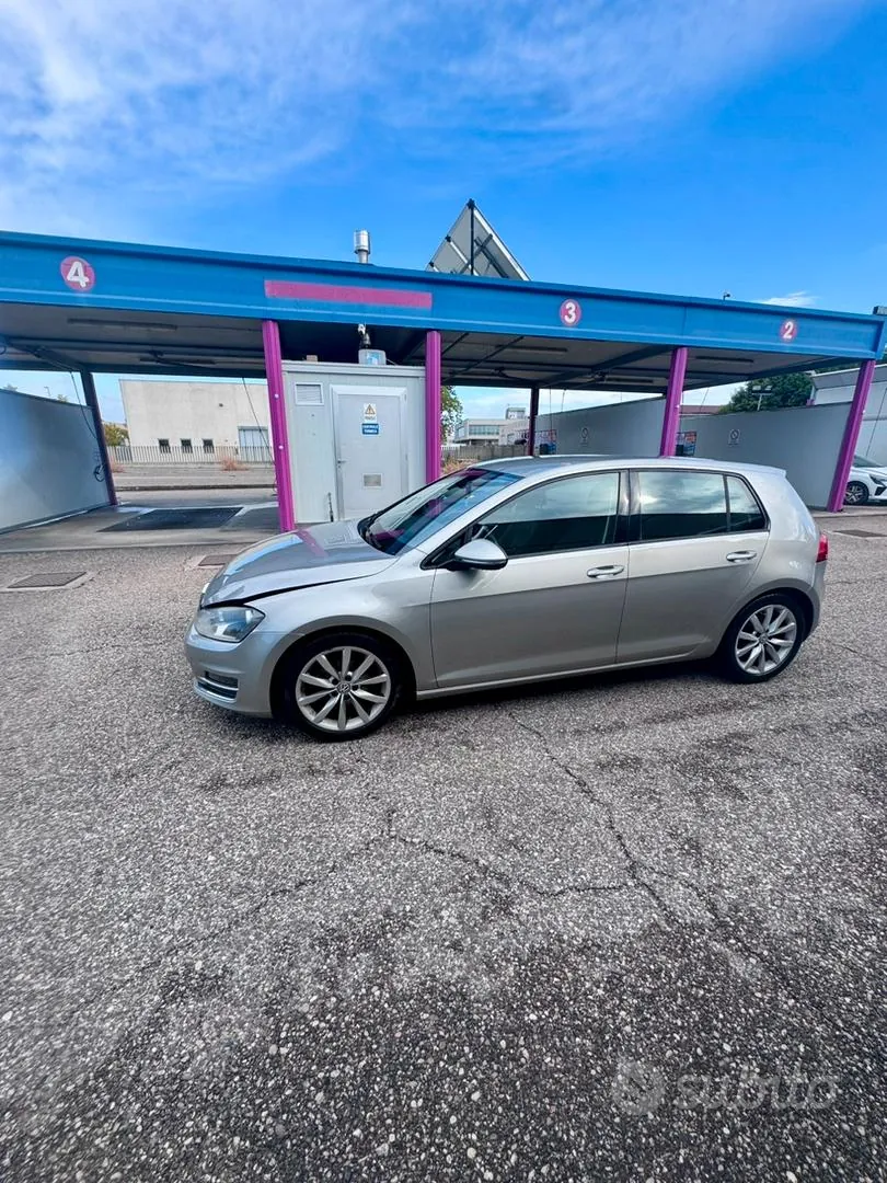 Volkswagen Golf 2013 photo 2