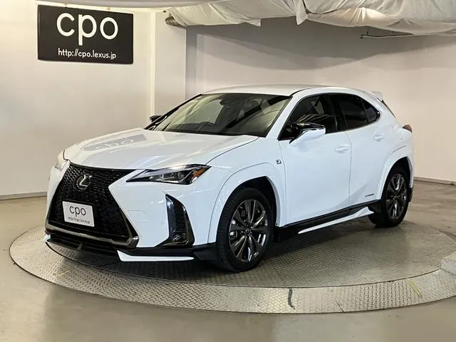 Toyota Ux250H F-Sport 2021 photo 3