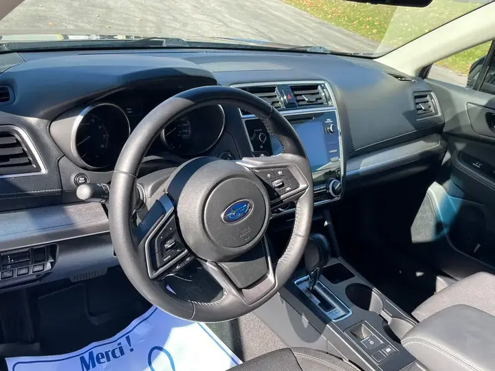 Subaru Legacy 2019 photo 2
