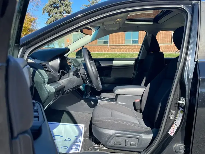 Subaru Legacy 2019 photo 4
