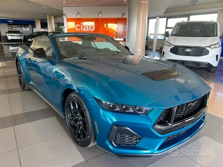 Ford Mustang photo 3