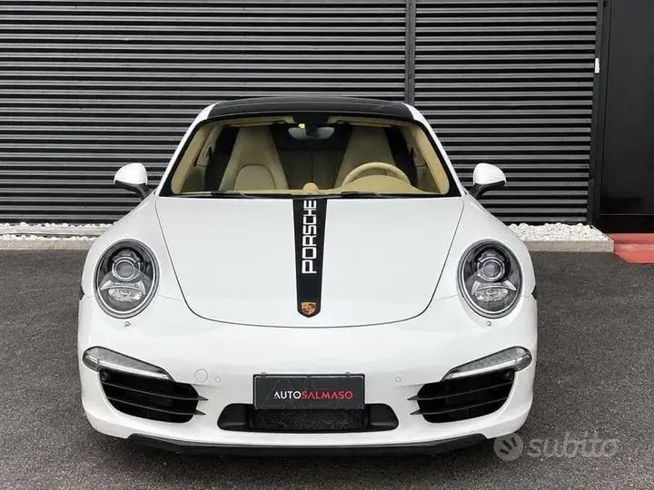 Porsche 911 2012 photo 2