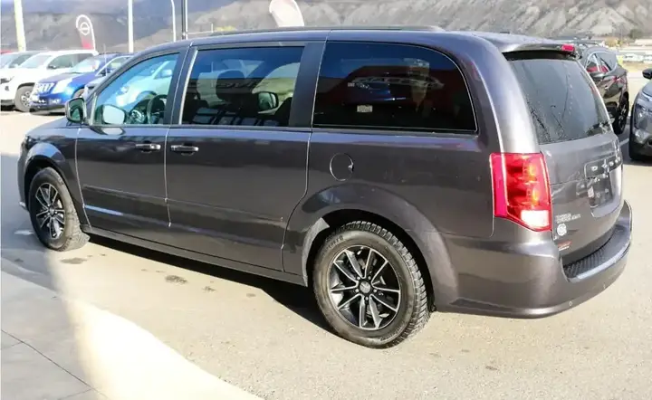 Dodge Grand Caravan 2016 photo 4