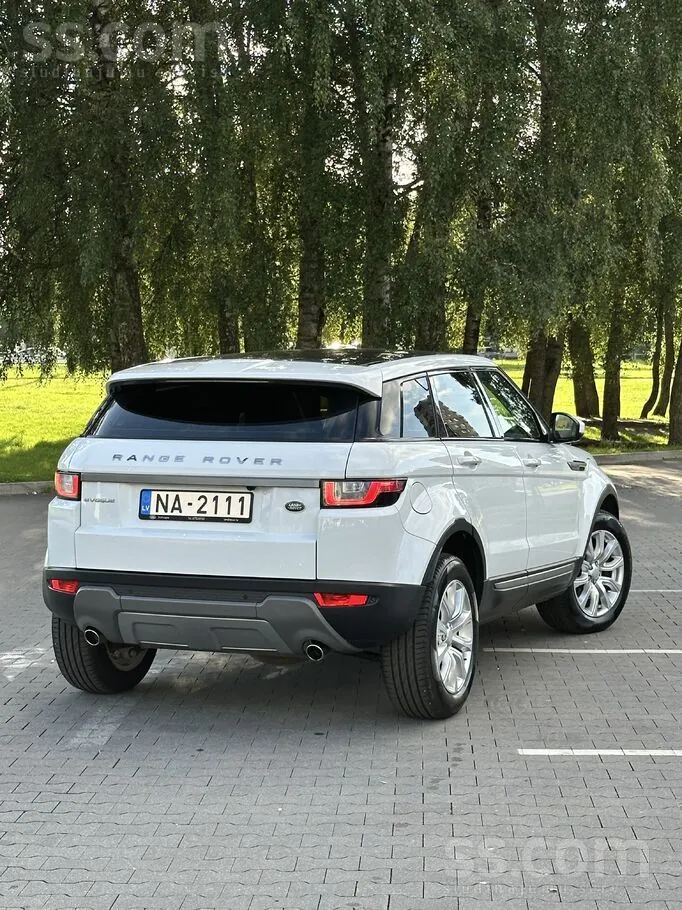 Land Rover Range Rover Evoque 2019 photo 2