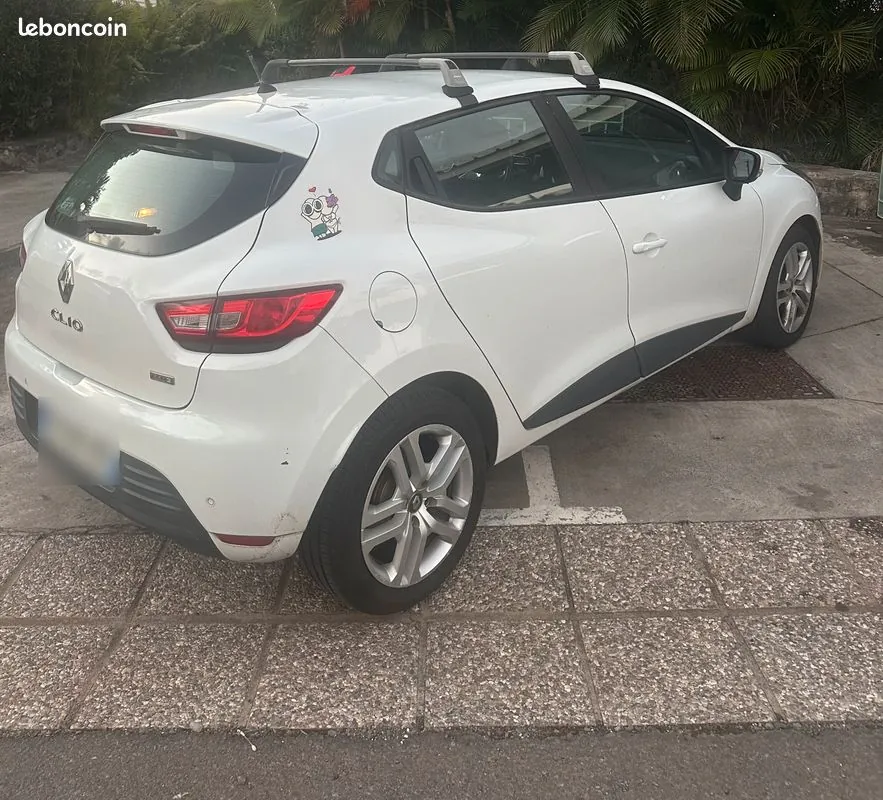 Renault Clio 2017 photo 2
