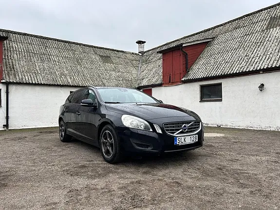 Volvo V60 2012 photo 2