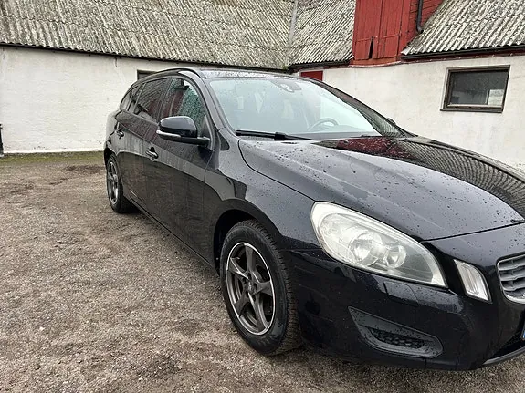 Volvo V60 2012 photo 4