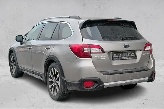 Subaru Outback 2017 photo 3