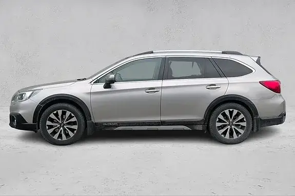Subaru Outback 2017 photo 2