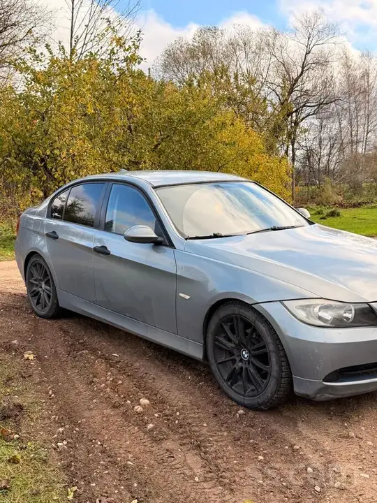 BMW 320D 2005 photo 2