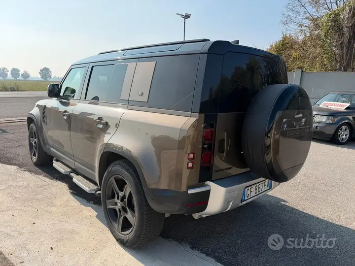 Land Rover Defender 2021 photo 5