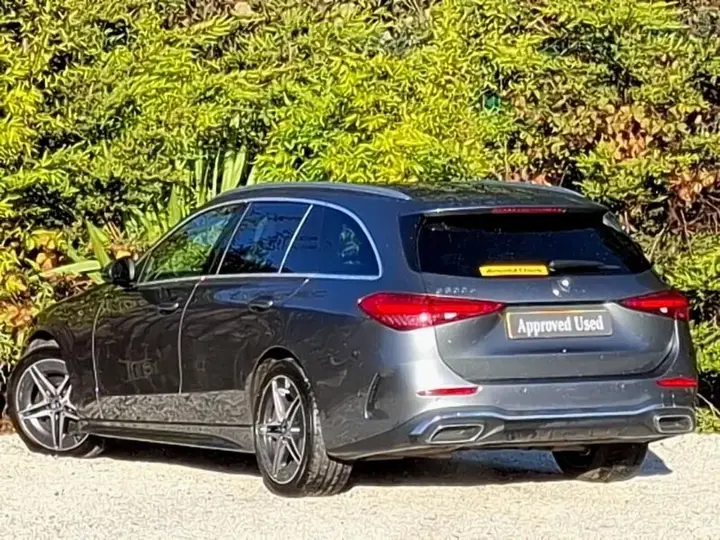 Mercedes-Benz C-Class 2023 photo 2