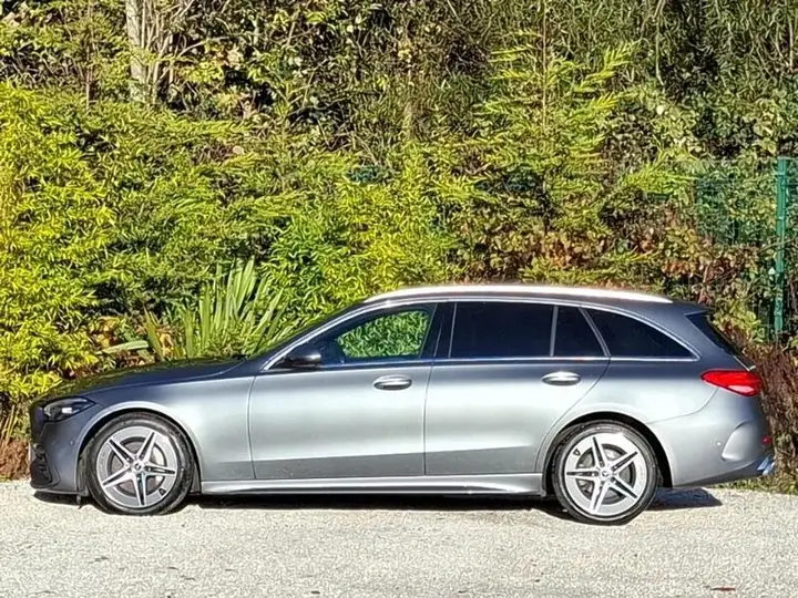 Mercedes-Benz C-Class 2023 photo 4