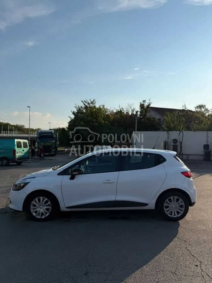 Renault Clio 2013 photo 2