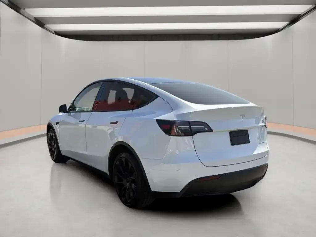 Tesla Model Y 2021 photo 3