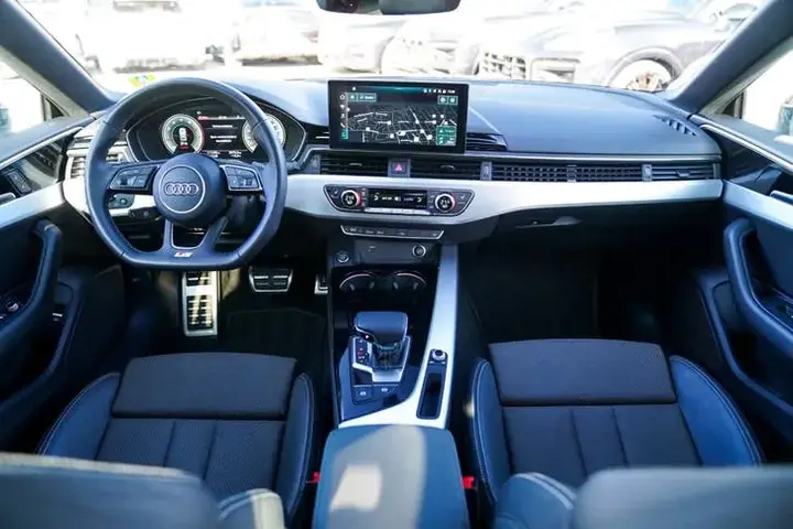 Audi A5 2023 photo 3