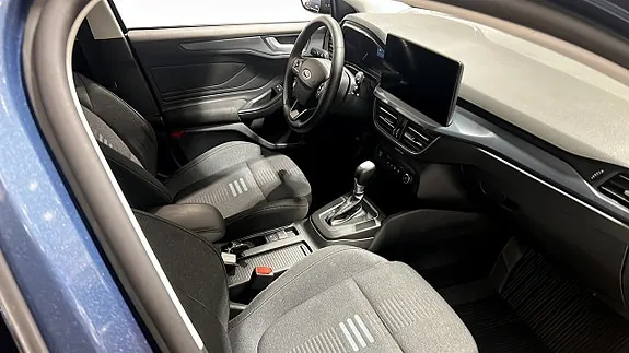 Ford Focus 2024 photo 3