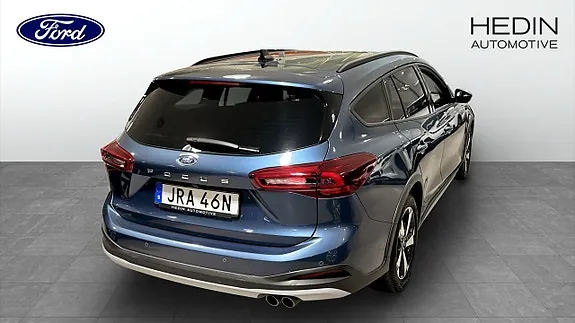 Ford Focus 2024 photo 2