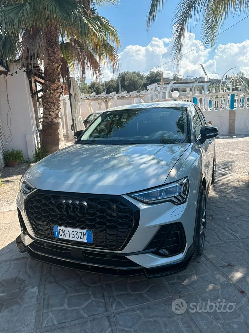 Audi Q3 2022 photo 2