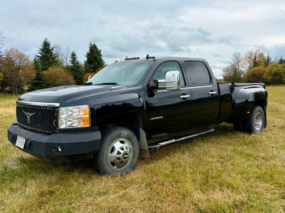 Chevrolet Silverado 3500Hd