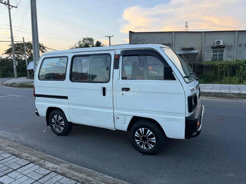 Suzuki Super Carry Van