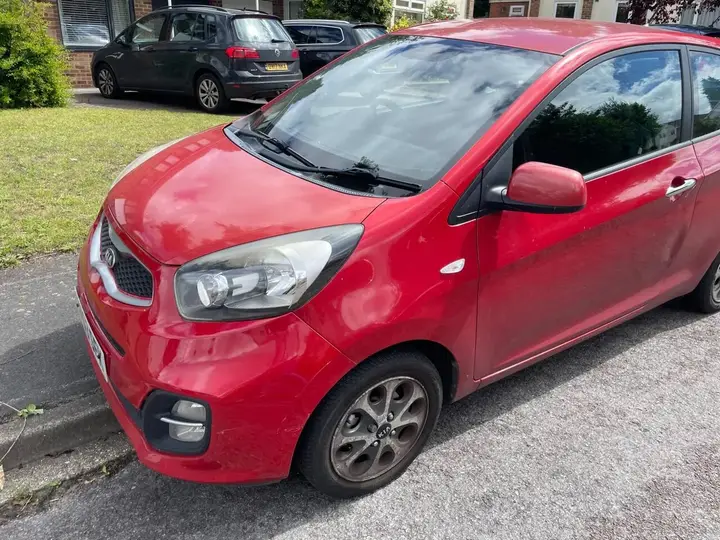 Kia Picanto 2013 photo 3