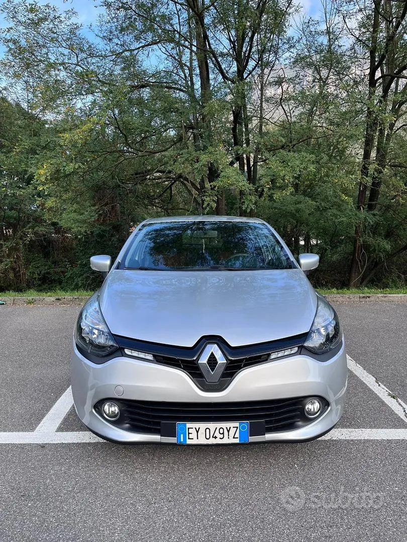 Renault Clio 2015 photo 2