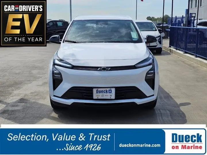 Chevrolet Bolt 2027 photo 3