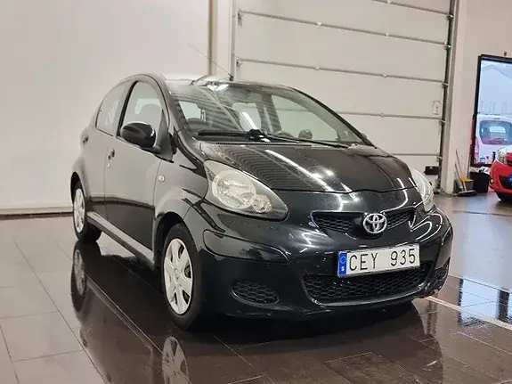 Toyota Aygo 2011 photo 4