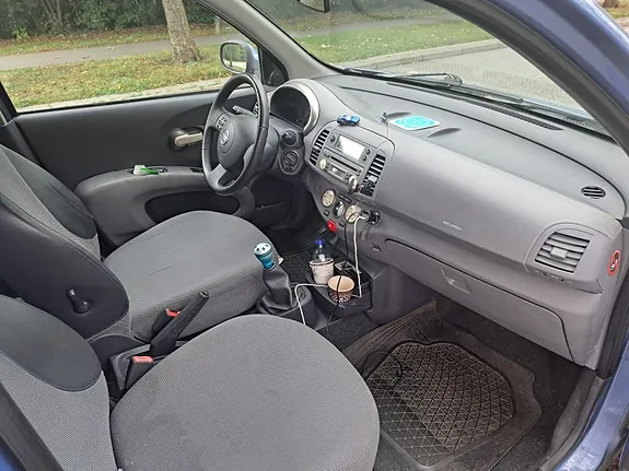 Nissan Micra 2003 photo 4
