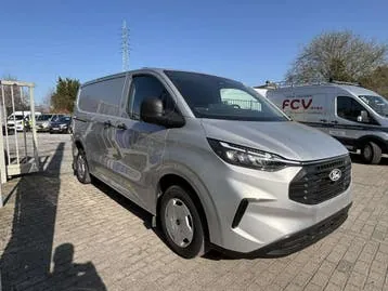 Ford Transit 2024 photo 2