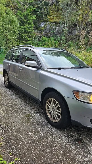 Volvo V50 2008 photo 2