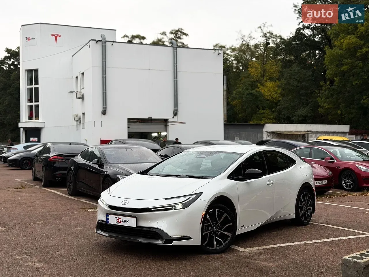 Toyota Prius 2023 photo 2