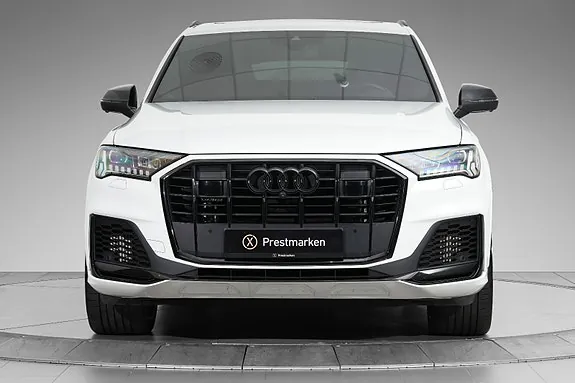 Audi Q7 2021 photo 2