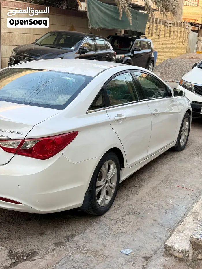 Hyundai Sonata 2011 photo 3