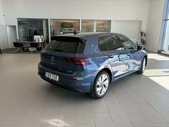 Volkswagen Golf I 2026 photo 4