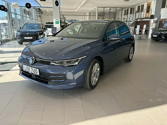 Volkswagen Golf I 2026 photo 3