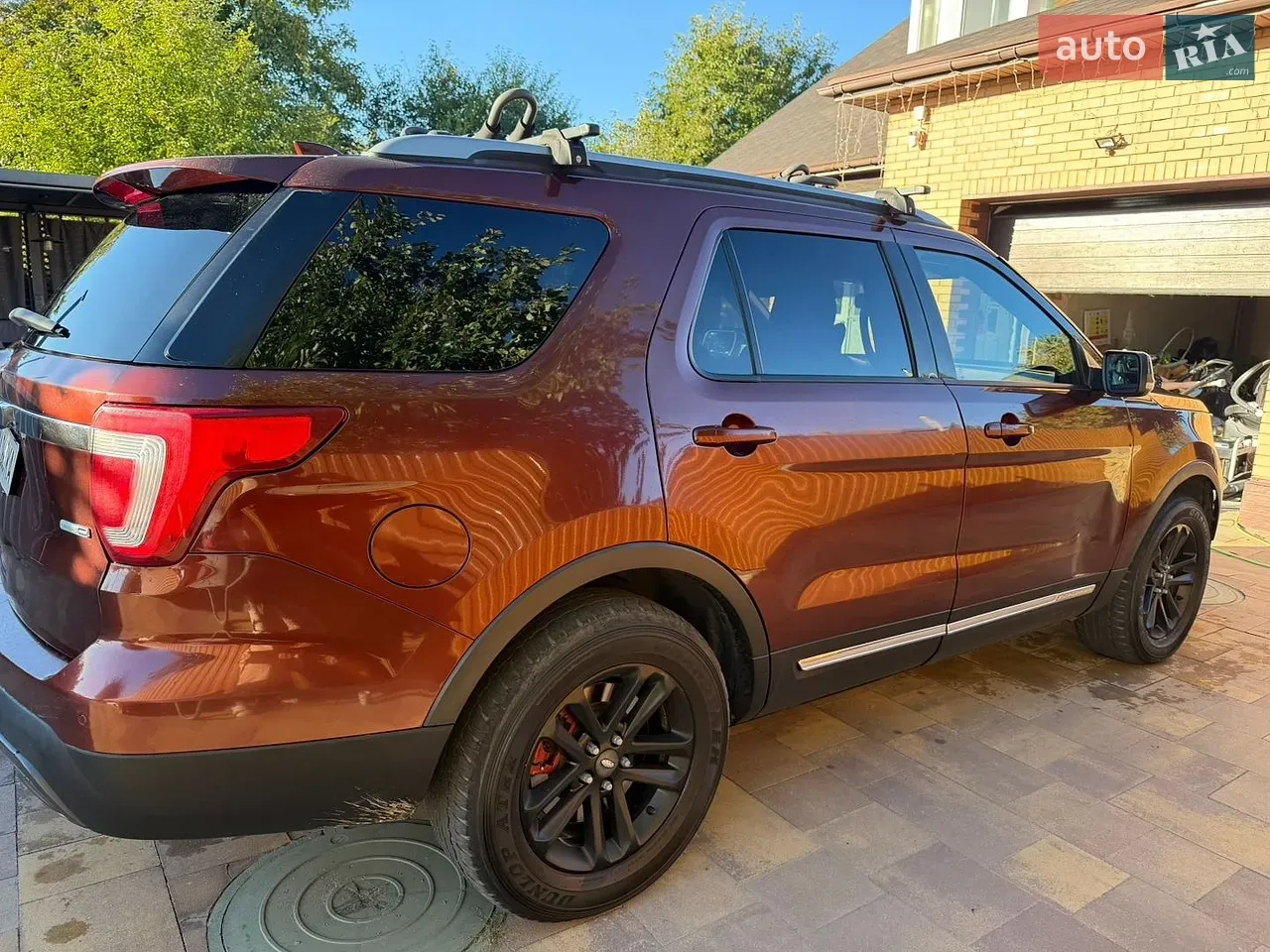 Ford Explorer 2016 photo 2