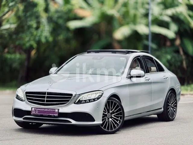 Mercedes-Benz C200