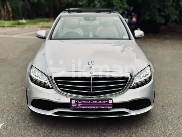 Mercedes-Benz C200 2019 photo 3