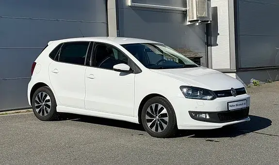 Volkswagen Polo 2017 photo 2